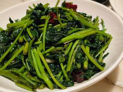 炝炒红薯叶-唐猫庭院·千年陕菜(大唐不夜城店)