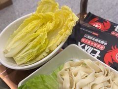 -七欣天香辣蟹火锅(闵行浦江欢乐颂店)