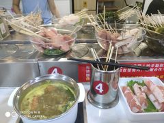 -百品聚旋转火锅(万德庄店)