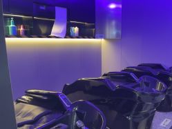 -TOP HAIR SALON