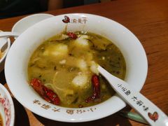 -渝是乎酸菜鱼(龙旗购物中心店)