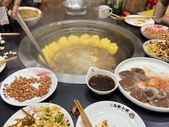 -高家小院铁锅炖大鹅(哈西高铁站店)