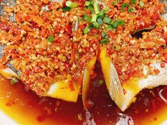 剁椒鱼头-湖南人家湘菜馆(镇江路店)