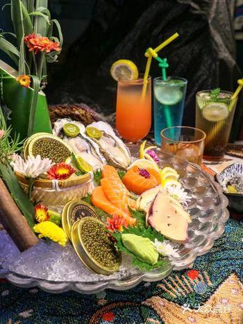 这个炒饭我能吃三大碗！每一粒米饭都粒粒饱满，沾满了酱汁