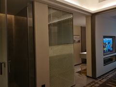 -曼谷一号酒店(深圳龙华大浪商业中心店)