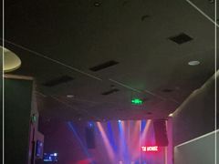 -TZ House音乐现场(来福士中心店)