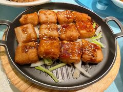-侬佳蒸菜馆(听潮店)