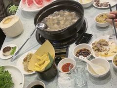 -烹然四季椰子鸡火锅(团结湖总店)