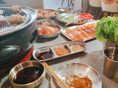 -围炉肉舍丹东海鲜烤肉·烤活鳗(步行街店)