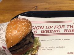 -The Habit Burger Grill 哈比特汉堡(复兴soho店)