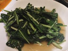 -香巴拉云南餐厅(华莱坞店)