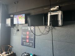 -VR 间客漫·PS电玩·虚拟现实包间游戏电竞(街道口店)