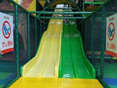 -蒙特利亲子乐园