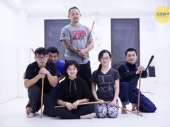 -菠萝格斗巴西柔术训练馆