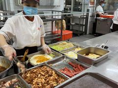 自助取餐区-北大学一食堂