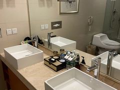 -无锡鼎尚皇冠酒店