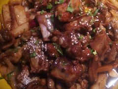 -多嘴超级肉蟹煲(杉杉国潮主题店)