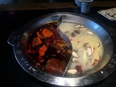 菌骨汤鸳鸯锅-大龙燚火锅(五一广场店)