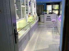 -提一眼镜·蔡司·依视路(小寨店)