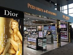 -中免(澳门机场免税店)