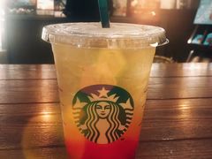 -星巴克(广州中华广场B1层店)
