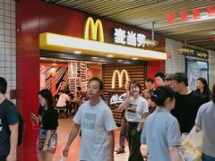 -麦当劳(中山公园龙之梦店)