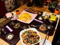 -月亮眼花园餐厅书吧酒吧