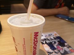 -麦当劳(杭州西湖银泰百货店)