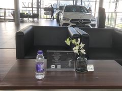 -杭州中升之星奔驰4S店(滨江店)