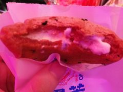 彩虹蛋爆浆麻薯-墨茉点心局(国金街店)