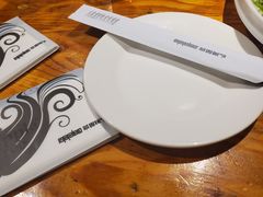 餐具摆设-苹果树下艺术餐厅(宋庄店)