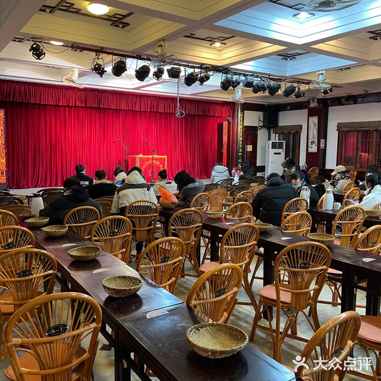 杭州相声哪里去？笑海相声会馆！