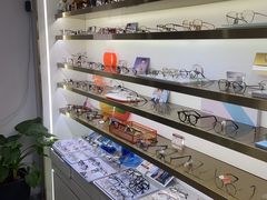 -视野联行眼镜蔡司·依视路官方授权店(顺城店)