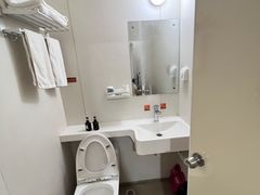 -华艺酒店(文化宫地铁站店)