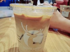 拿铁-瑞幸咖啡(深圳来福士广场店)