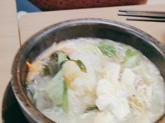 -灵芝妹子海鲜米线(香炉礁山姆店)
