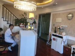 -茜尔维亚修身连锁