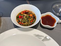 -鼎泰亨·海鲜牛肉餐厅(滨江店)