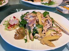 -景月阁空中食府(希尔顿酒店)