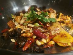 -拿渡麻辣香锅(世茂广场·工三店)