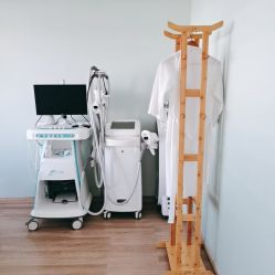 -纤姿俪纳·产后恢复连锁机构(鄞州万达店)