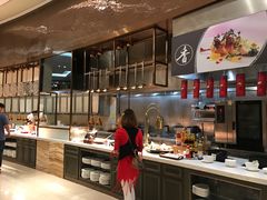 自助取餐区-漢咖啡·全服务式自助晚餐(武汉洲际酒店)