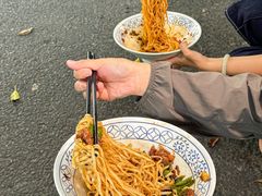 -李与白包子铺(桐梓林店)