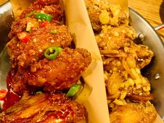 炸鸡翅一半一半-富乐满韩国正宗炸鸡韩国料理(虹泉路店)