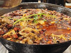 -鸿顺老铁锅美蛙鱼府(解放碑店)