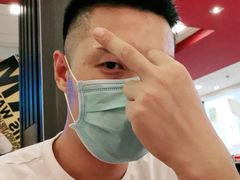 -麦当劳(汉口火车站候车室店)