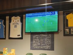-京狮炙燥·精酿烧烤(首经贸店)