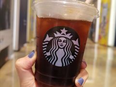 -星巴克(静安嘉里中心B2店)