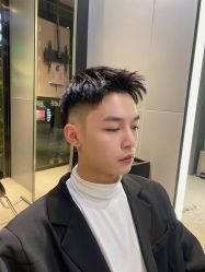 点击看大图 -不迫先生专业男士剪发