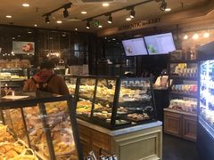 面包甜点陈列柜-多乐之日(和平伊势丹店)